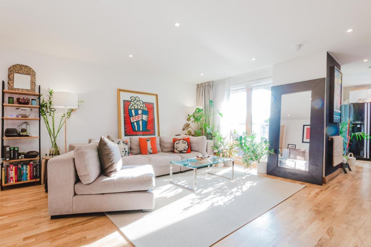 Beautiful Central Home For 6 Near Olympic Park And Abba Theatre ロンドン エクステリア 写真